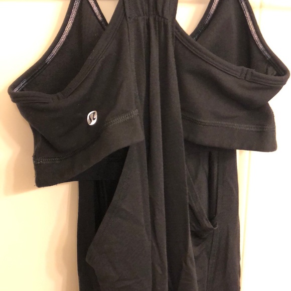 LULULEMON tank with built in bra vintage - Picture 3 of 4